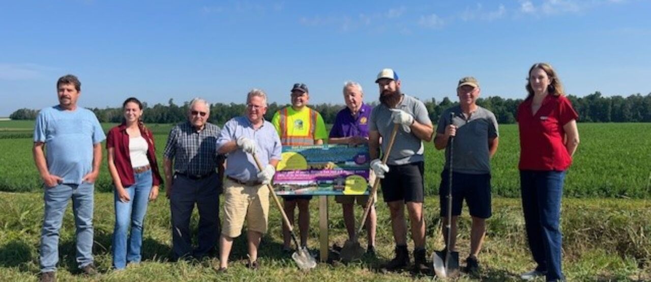 New trail signage connects Ontarians to food and farming